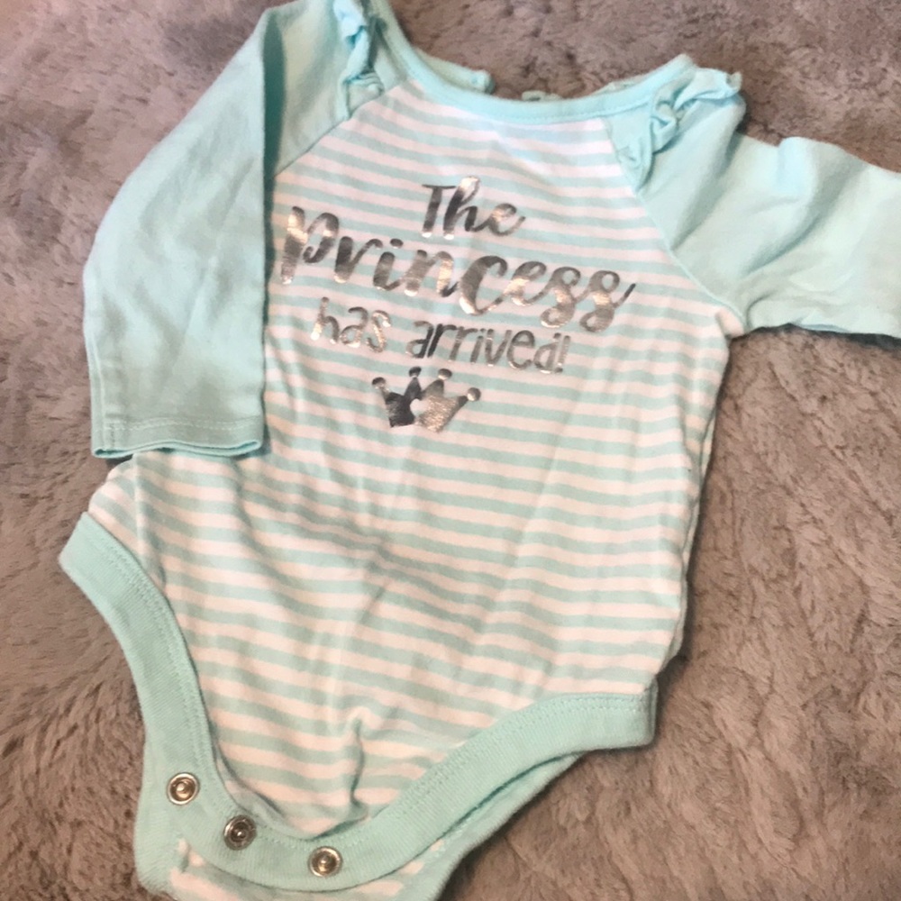 🌻 5 for $15 🌻 Onesie